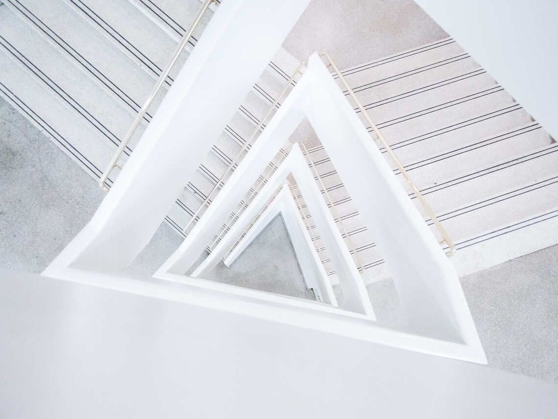 escaleras blancas